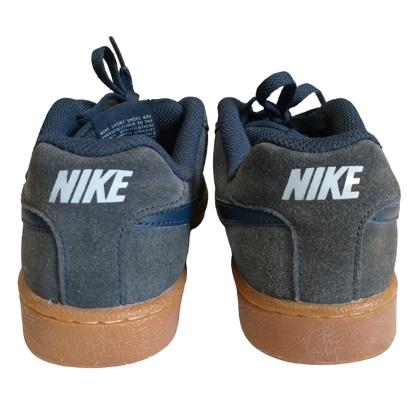 Nike Court Royale Suede Women's Shoes - Picture 9 of 11